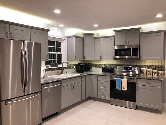 Completely renovated kitchen