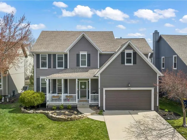 11541 Flint St, Overland Park, KS 66210