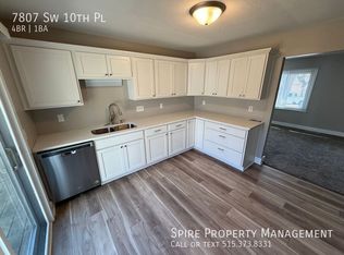 7807 SW 10th Pl, Des Moines, IA 50315