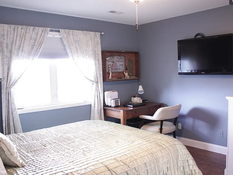 2535 Windward Blvd — Photo 8