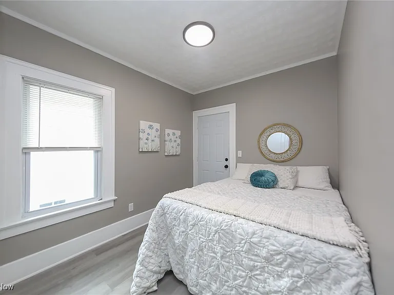 1574 Cohassett Ave — Photo 14