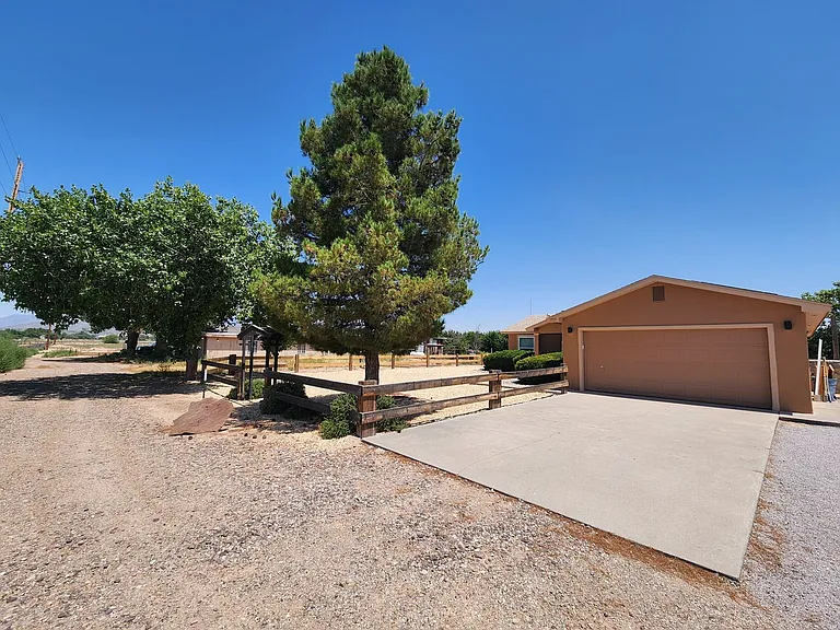 1535 Vajillo Ln — Photo 44