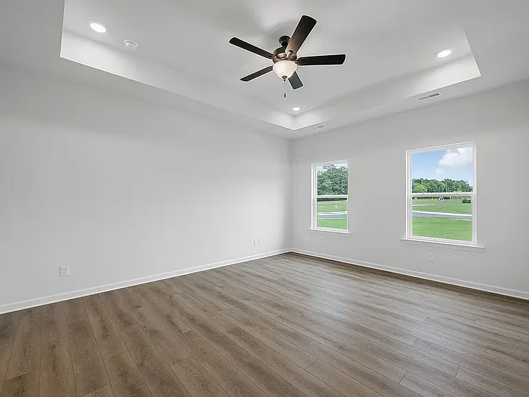 4923 Hazelnut Ln — Photo 9