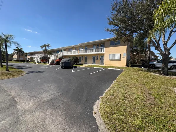 2161 NE 1st Ct #206, Boynton Beach, FL 33435