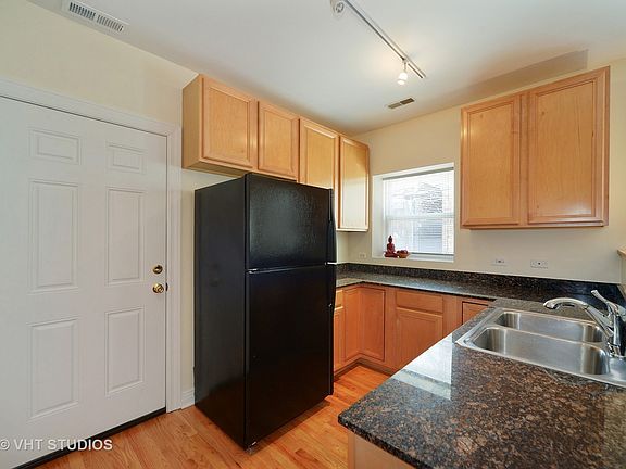 5th image of 4445 N Paulina St