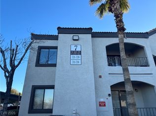 950 Seven Hills Dr APT 718, Henderson, NV 89052