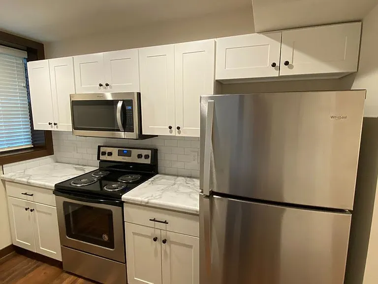 2314 W Wells St #1 — Photo 4