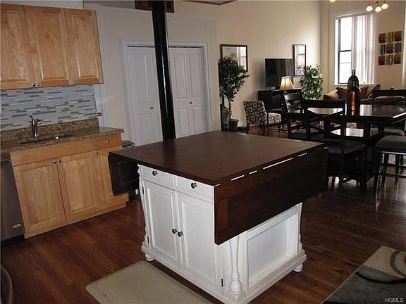 5th image of 25 N Broadway APT 15