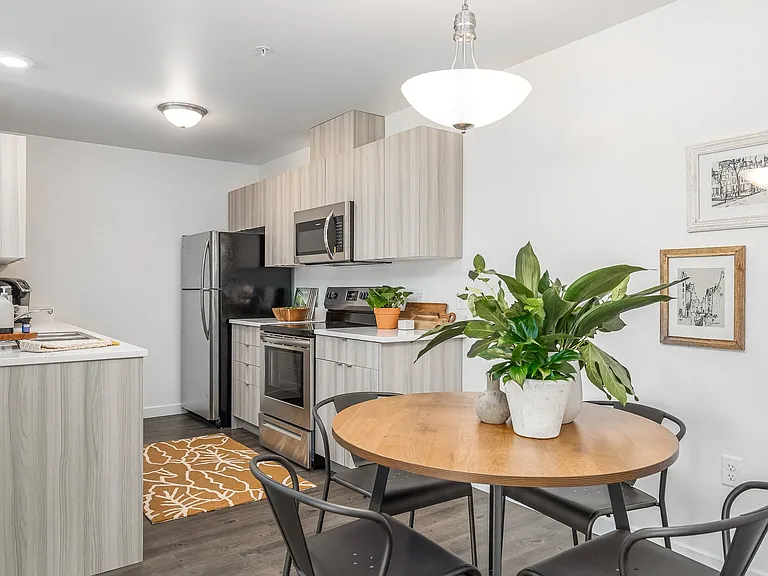 Tides at Willow Pointe — Photo 17