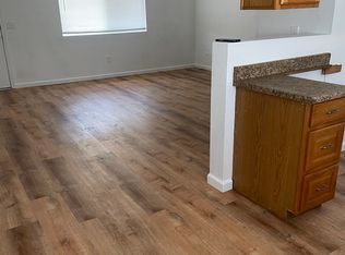 100 W Caldwell Ave #39, Visalia, CA 93277