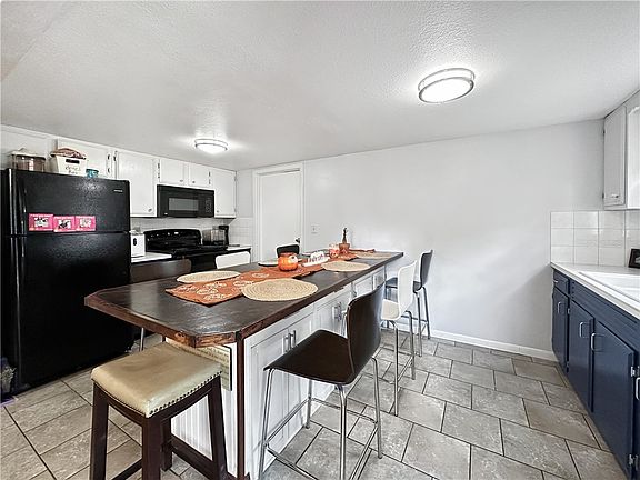 5th image of 1027 Westgate Dr