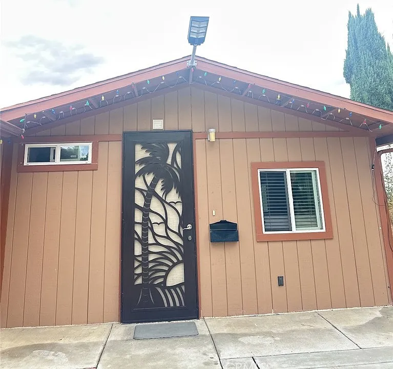 4956 Corral Cir