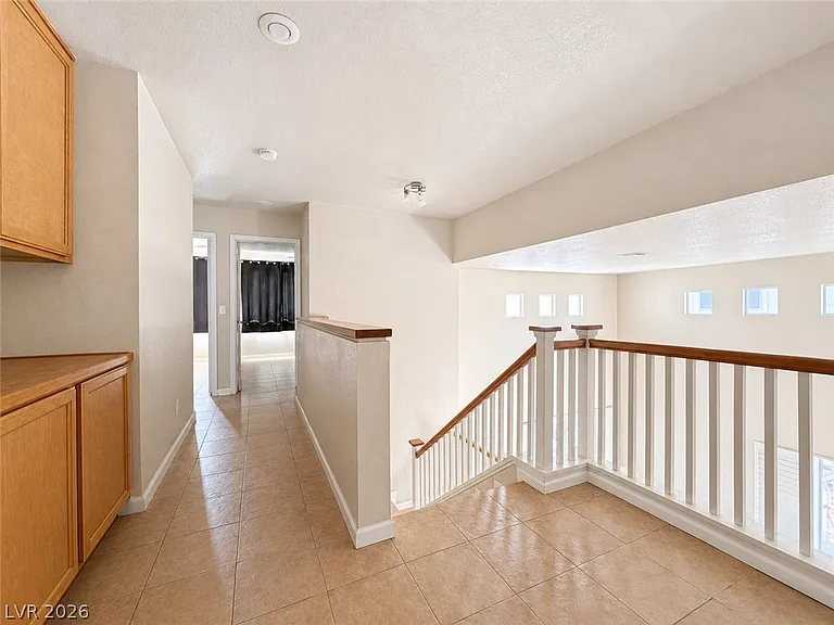 1436 Country Hollow Dr — Photo 12