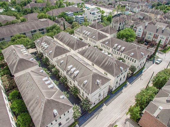 3rd image of 180 Oak Place Dr