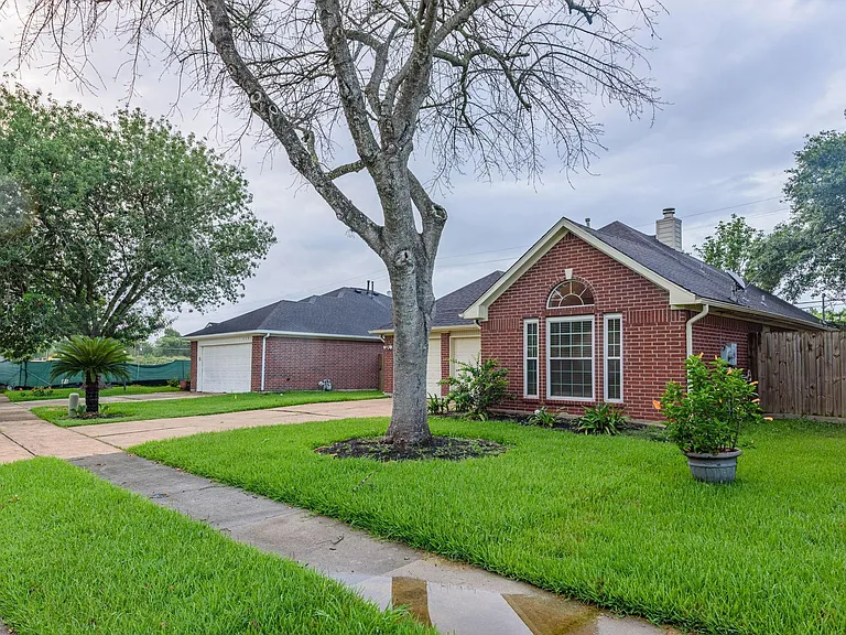 3503 Riverside Dr — Photo 5