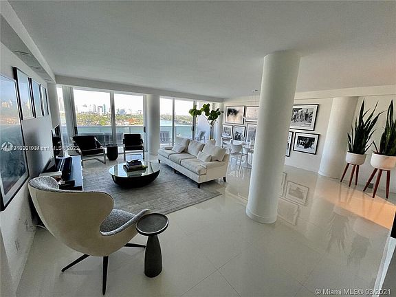 5th image of 902 Bay Dr #904