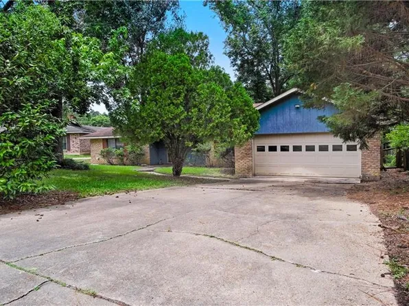 108 Lodge Hill Cir, Pineville, LA 71360