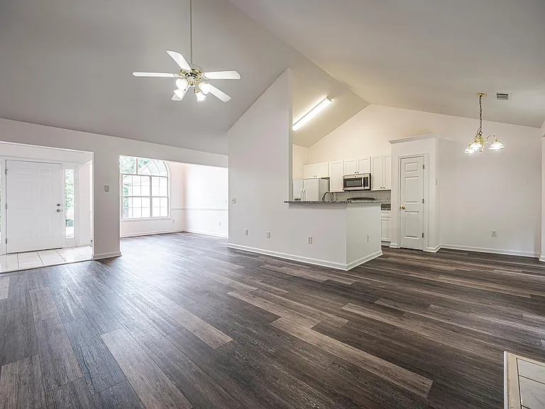 2285 Shady Oaks Dr — Photo 8
