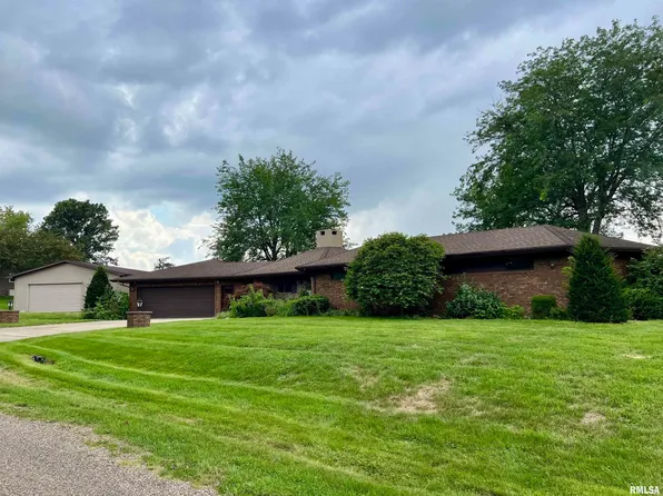 501 N Mason St, Deer Creek, IL 61733