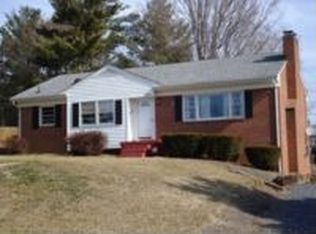 1316 Crofton Ave, Waynesboro, VA 22980