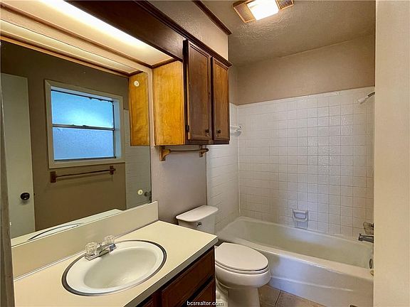 4th image of 3105 Bluestem Dr #3105
