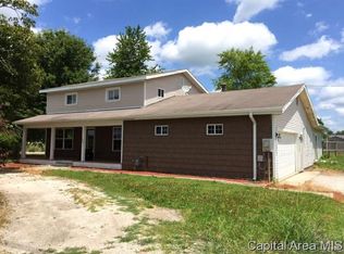 540 N Henrietta St, Virden, IL 62690