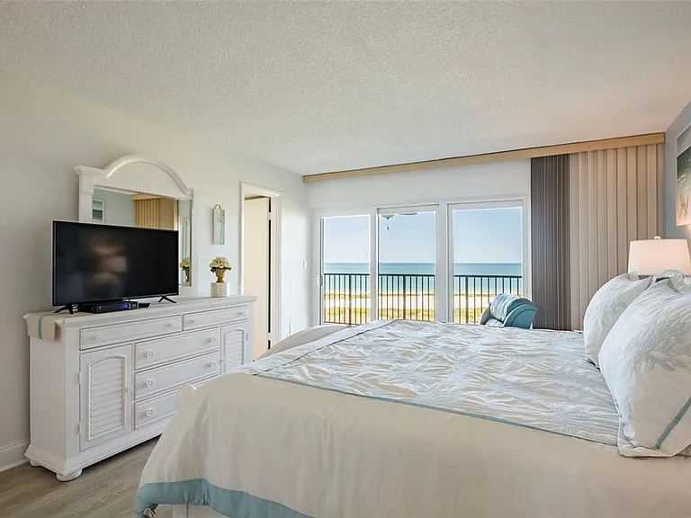 1230 Gulf Blvd #903 — Photo 9
