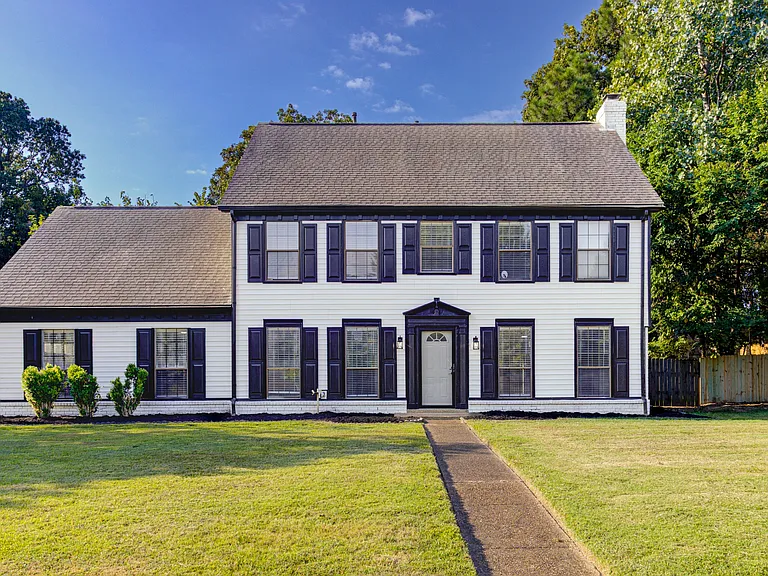7801 Autumn Creek Dr — Photo 1