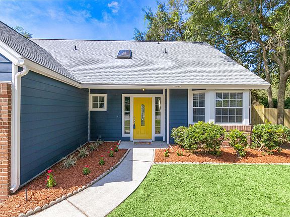 2nd image of 4898 Tocobaga Ln