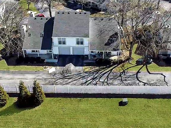5th image of 2034 Foxknoll Dr
