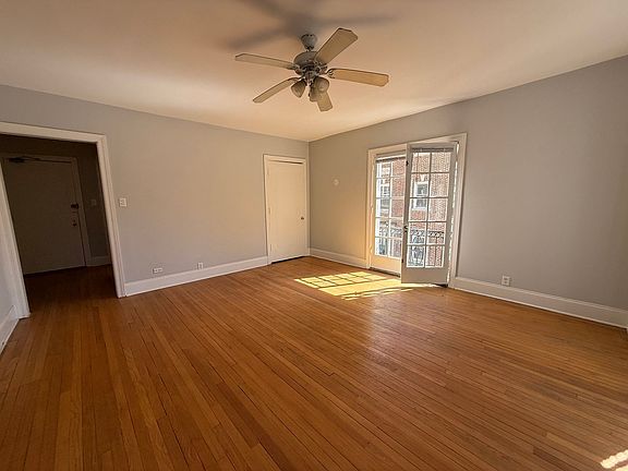 3rd image of 1509 Hinman Ave #1509-15-2W