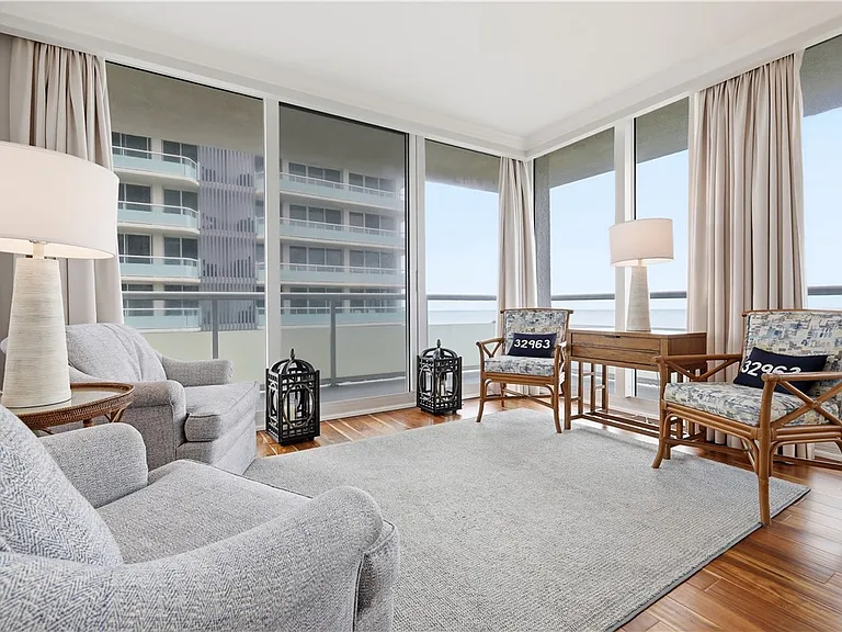 3554 Ocean Drive 703S #403S — Photo 7