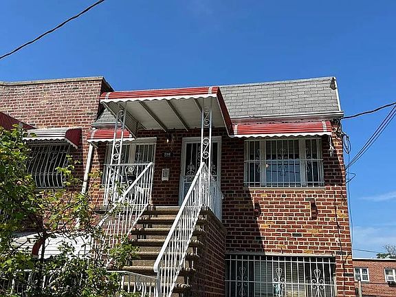 3rd image of 721 E 101st St Floor 2