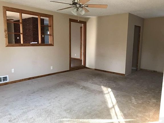 Living room/family rool