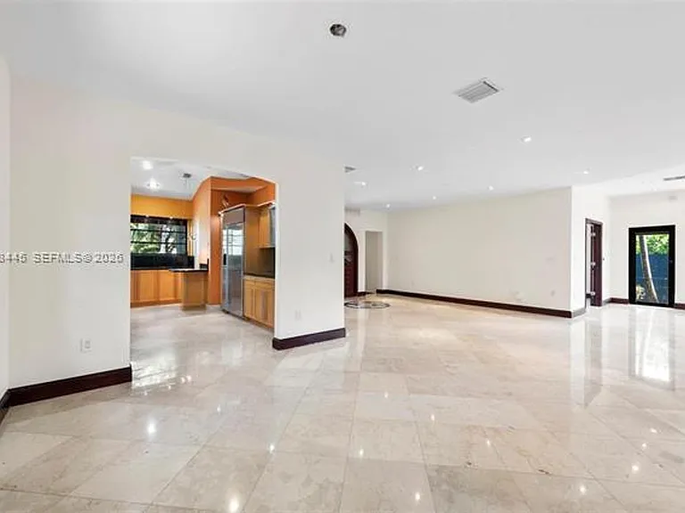540 S Shore Dr — Photo 21