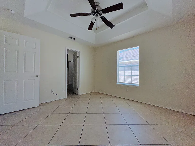 200 W Albatross Ave #A — Photo 11