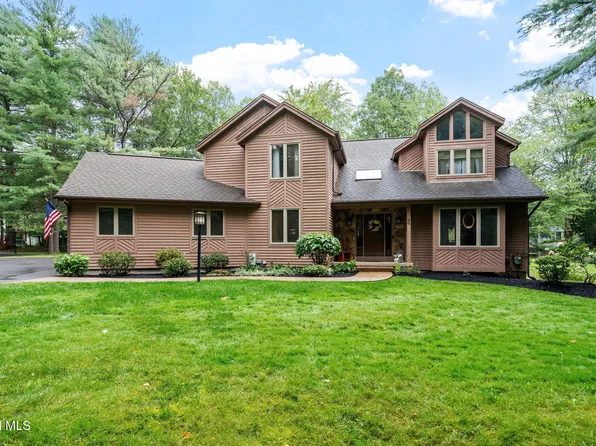 99 Boyack Road, Clifton Park, NY 12065