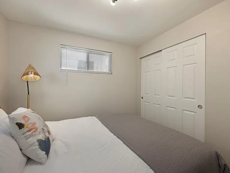 5116 S Brighton St — Photo 23