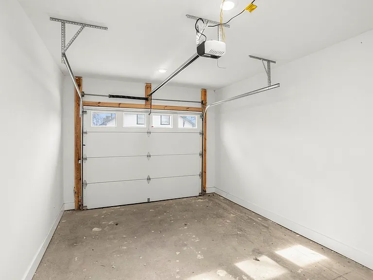 942 Maxwell Ave — Photo 36