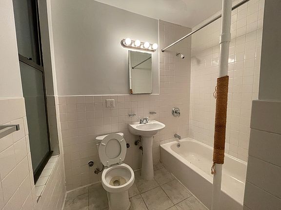 3rd image of 474 W 146th St APT 2RE