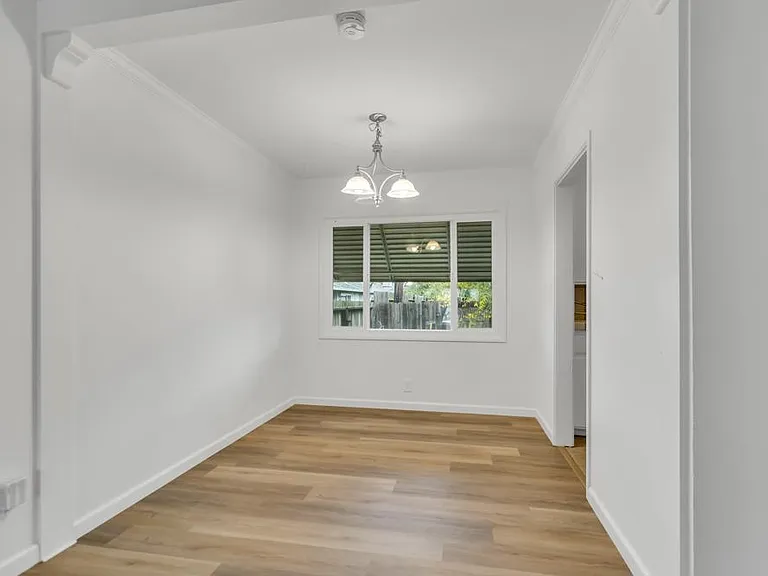 2549 Cumberland Rd — Photo 3