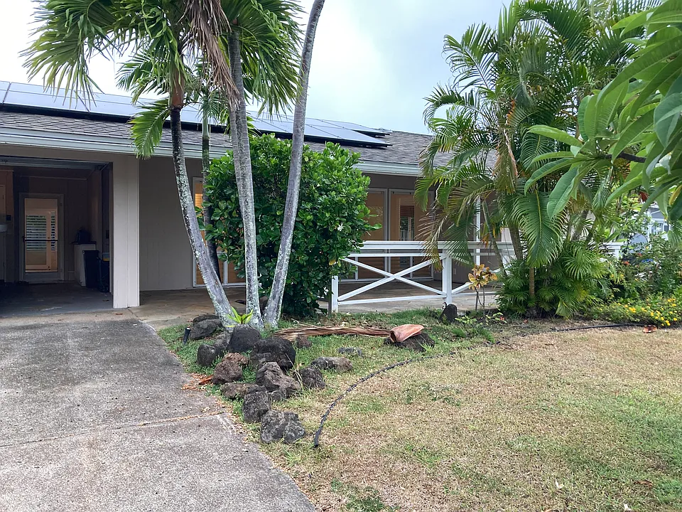 71 Aikahi Loop