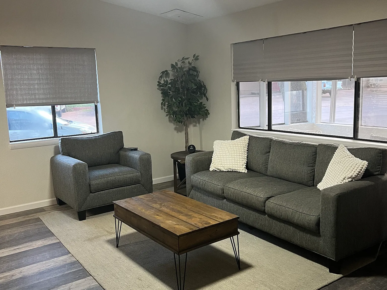 3 bed, 1172 sqft, $1,895 — Photo 4