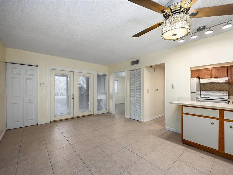 6519 W Newberry Rd #1004 — Photo 7