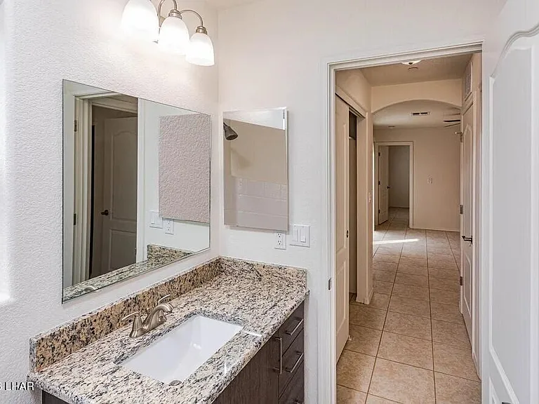 2094 Swanson Ave — Photo 12