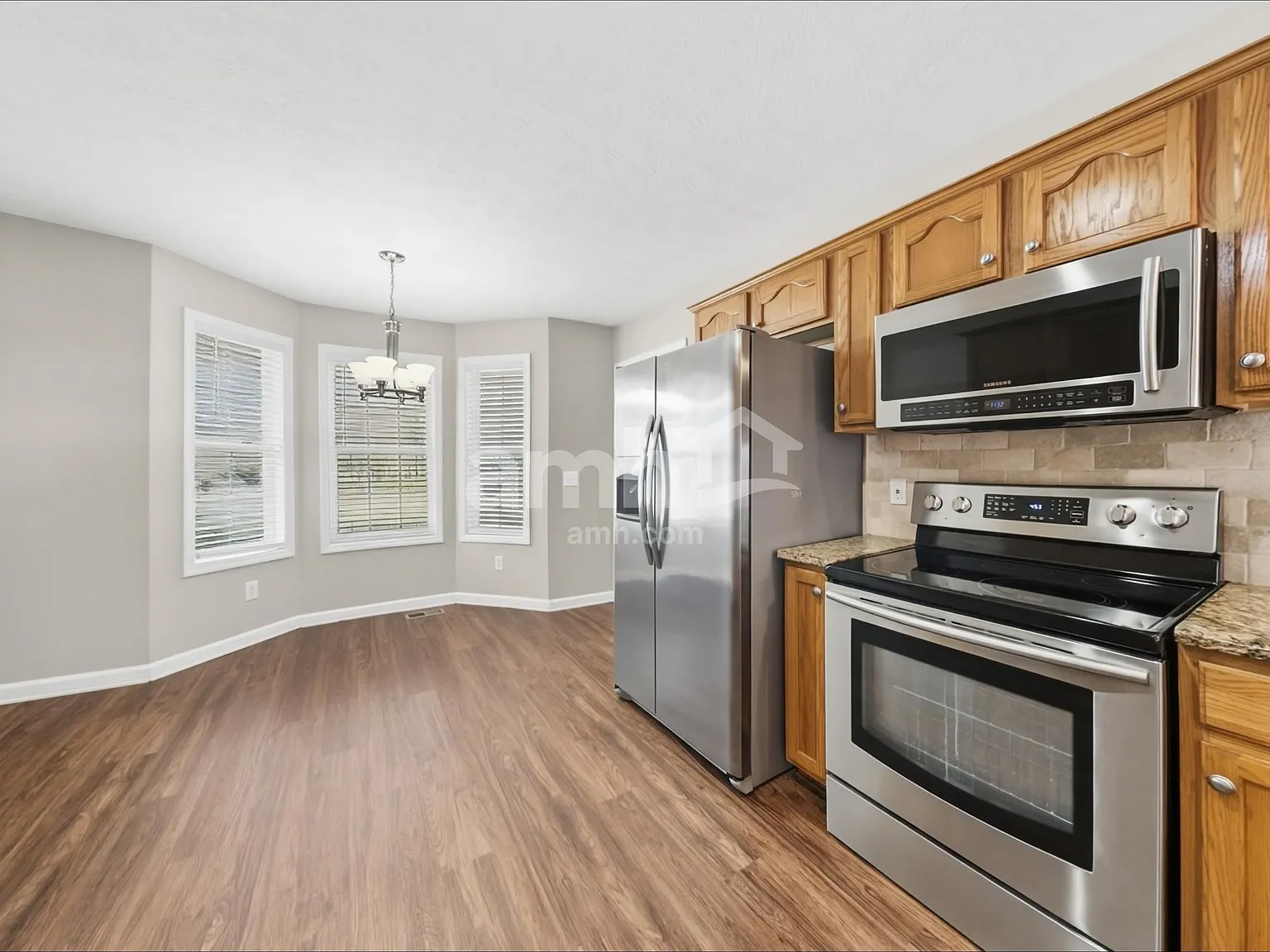 3 bed, 2.5 bath, 2051 sqft, $2,365 — Photo 3