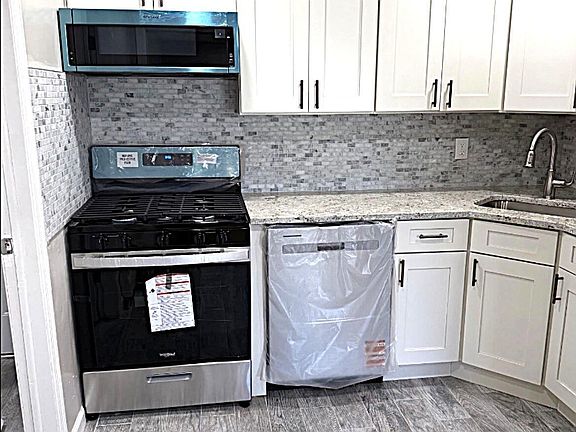 5th image of 1409 Kay Street