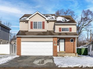 3408 W 137th St, Robbins, IL 60472