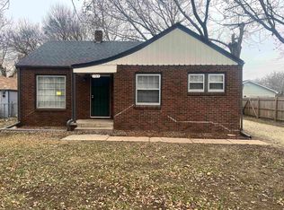 153 S McComas St, Wichita, KS 67213