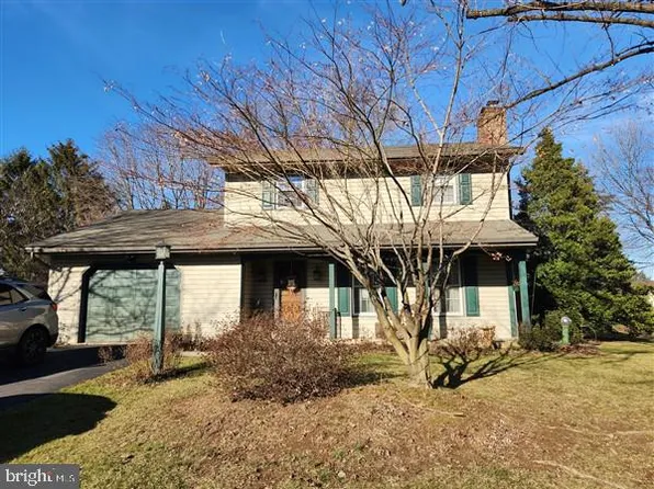 833 Michael Dr, Mount Joy, PA 17552